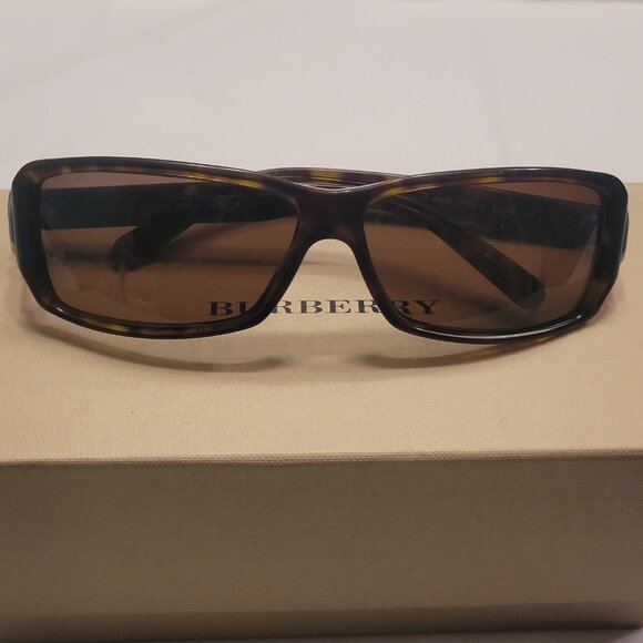 Burberry Sunglasses with Original Box Womens B4008 - Picture 7 of 16